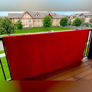 Red cotton quilt and 2 pillow shams